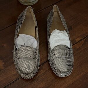 Vionic Snakeskin Patterned Loafers